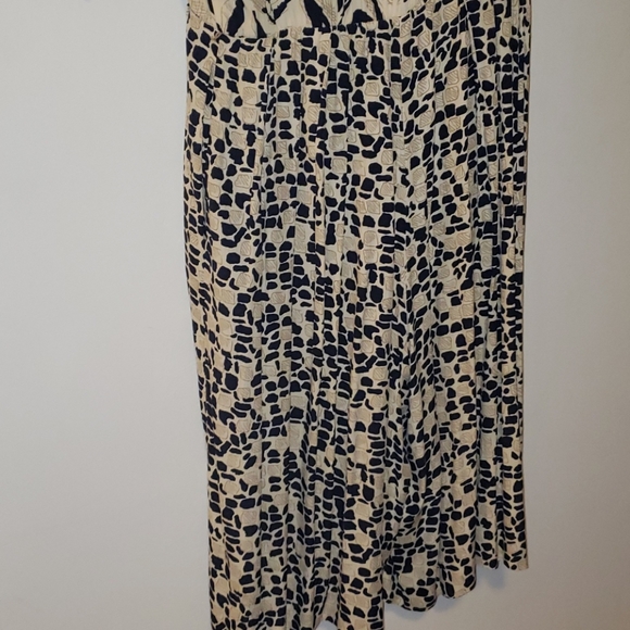 Cynthia Howie patterned romper size 12 - Picture 4 of 5